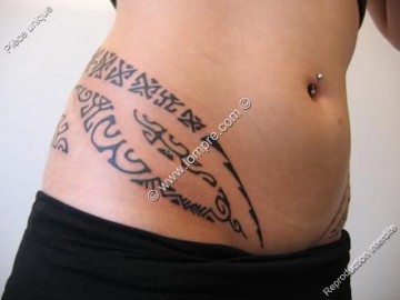 bas-ventre-tattoo-polinesie-geneve_a